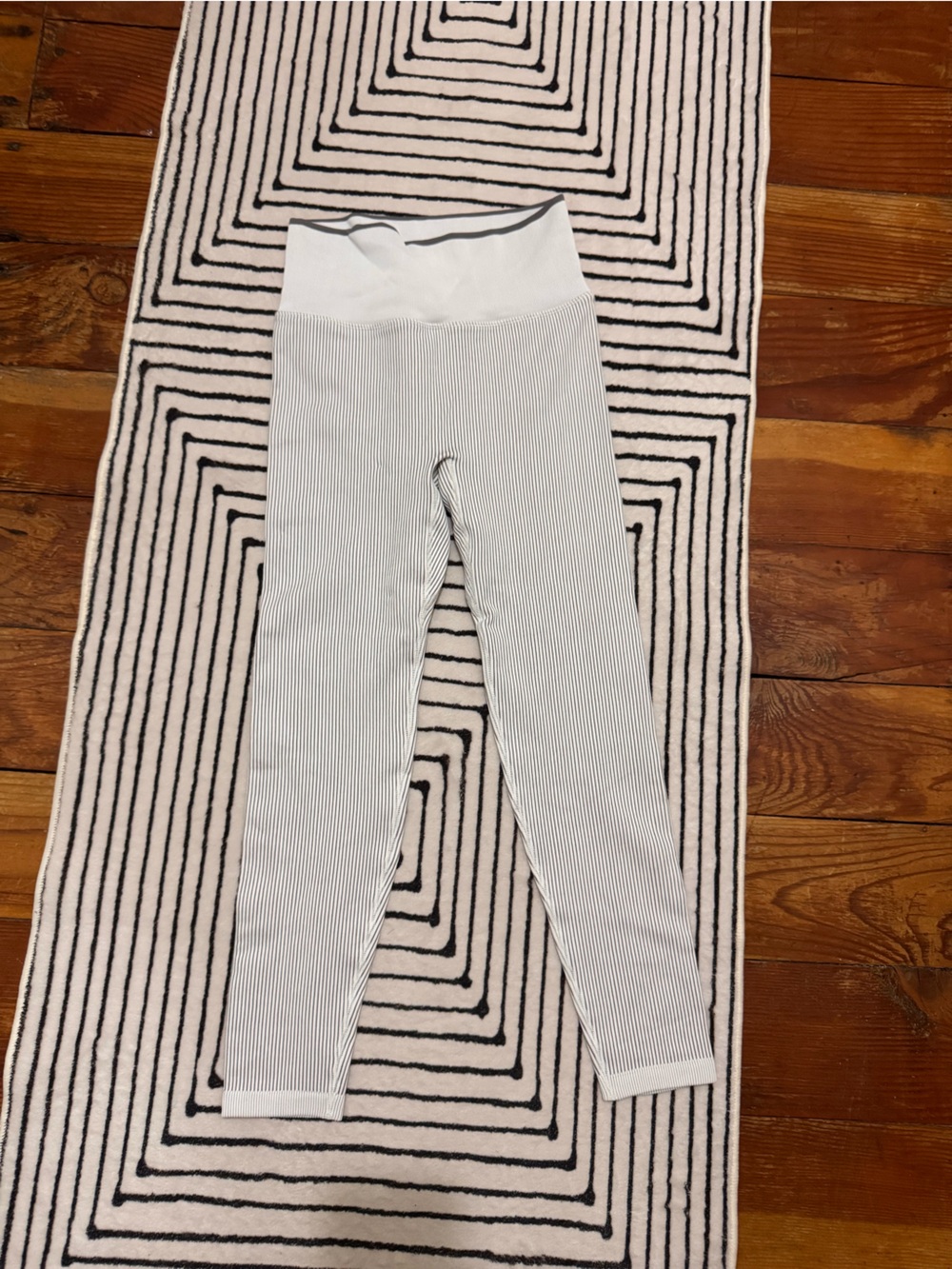 Calvin Klein White and Black Thin-Stripe Ribbed Leggings